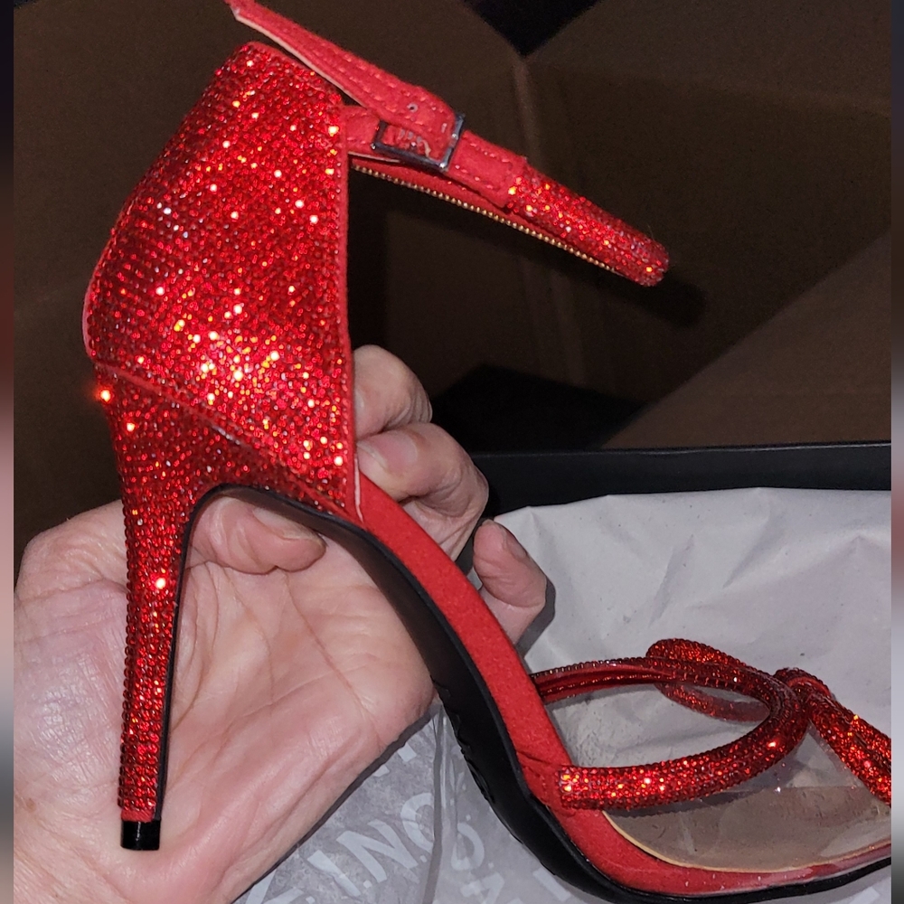 Red Rhinestone heels 👠 - Picture 7 of 12